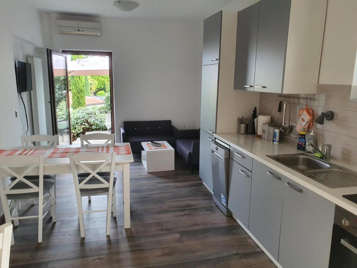 Apartman Vida Icici Luaran gambar